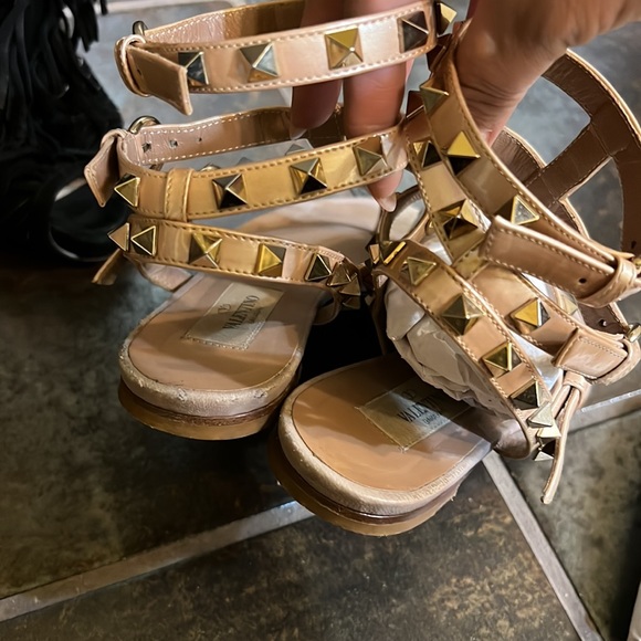Authentic Valentino Rockstud Sandals - Picture 10 of 16